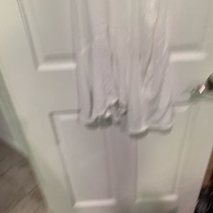 Medium super cute Hollister flowy tank top